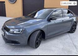 Седан Volkswagen Jetta VI 2013 в Ивано-Франковске