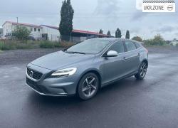 Хэтчбек 5 дверей Volvo V40 II Рестайлинг 2017 в Львове
