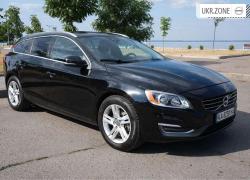 Универсал 5 дверей Volvo V60 2013 в Киеве