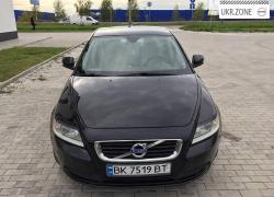 Седан Volvo S40 II Рестайлинг 2011 в Киеве