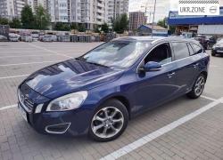 Универсал 5 дверей Volvo V60 I 2012 в Киеве