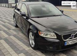 Универсал 5 дверей Volvo V50 I Рестайлинг 2011 в Городке