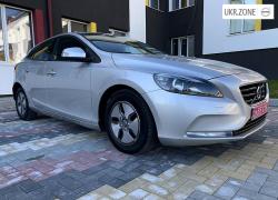 Хэтчбек 5 дверей Volvo V40 II 2012 в Луцке
