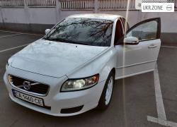 Седан Volvo S40 II Рестайлінг 2008 у Умані