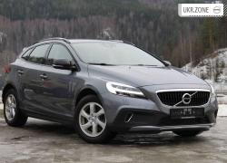 Хэтчбек 5 дверей Volvo V40 II Рестайлинг 2017 в Хусте