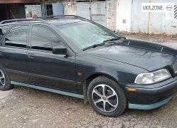 Універсал 5 дверей Volvo V40 I 1997 у Львові