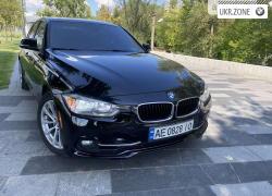 Седан BMW 3 серія 2015 у Дніпрі