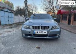 Седан BMW 3 серія 2005 у Києві