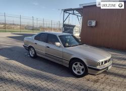 Седан BMW 5 серия III (E34) 1990 в Черновцах