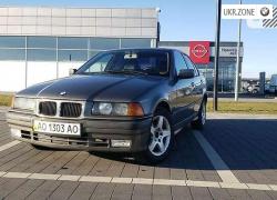 Седан BMW 3 серия 1993 в Ужгороде