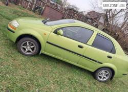 Седан Chevrolet Aveo I 2004 в Киеве