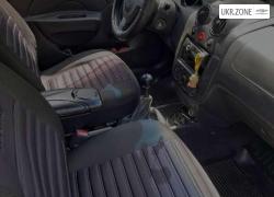 Седан Chevrolet Aveo I 2005 в Изюме