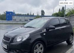 Хэтчбек 5 дверей Chevrolet Aveo II 2011 в Харькове