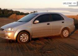 Седан Chevrolet Aveo I 2005 в Полтаве