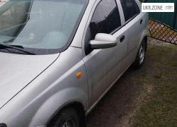Седан Chevrolet Aveo I 2005 в Вараше