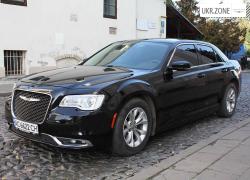 Седан Chrysler 300C 2015 в Луцке