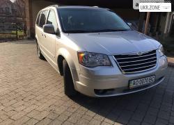 Минивэн Chrysler Voyager 2008 в Ужгороде