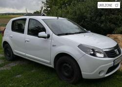 Хэтчбек 5 дверей Dacia Sandero I 2010 в Ровно