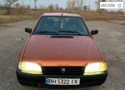 Ліфтбек Dacia SuperNova I 2003 у Роздільній
