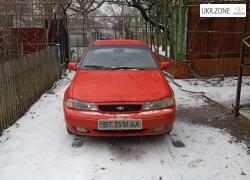 Седан Daewoo Nexia I 1995 в Харькове