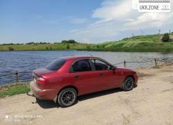 Седан Daewoo Lanos I 2004 в Киеве