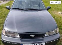 Седан Daewoo Nexia I 1997 в Новоселице