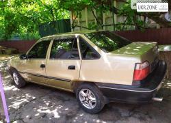 Седан Daewoo Nexia I 2007 в Черневцах
