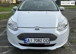 Хэтчбек 5 дверей Ford Focus 2015 в Вышгороде