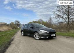 Седан Ford Focus 2015 в Малине