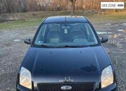 Хетчбек 5 дверей Ford Fusion I 2003 у Тячеві