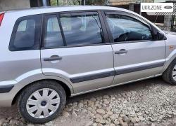 Хэтчбек 5 дверей Ford Fusion I Рестайлинг 2007 в Рожнятове