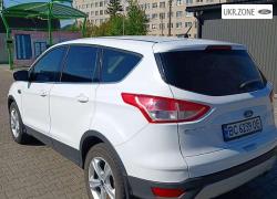 Позашляховик 5 дверей Ford Escape III 2014 у Сокалі