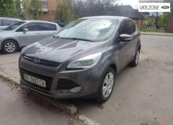 Позашляховик 5 дверей Ford Kuga II 2014 у Миргороді