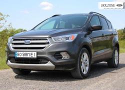 Внедорожник 5 дверей Ford Escape III Рестайлинг 2017 в Кременце