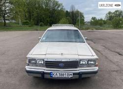 Седан Ford Crown Victoria I 1992 в Киеве