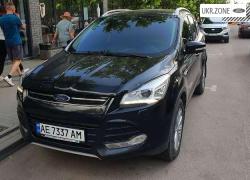Внедорожник 5 дверей Ford Kuga II 2015 в Днепре