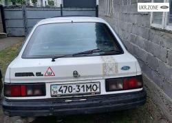 Седан Ford Sierra I Рестайлинг 1988 в Черновцах