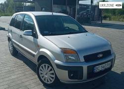 Хэтчбек 5 дверей Ford Fusion I Рестайлинг 2008 в Львове