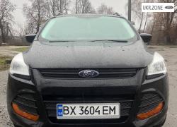 Внедорожник 5 дверей Ford Escape III Рестайлинг 2016 в Городке