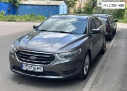 Седан Ford Taurus 2012 в Черновцах