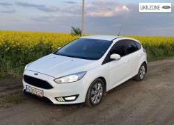 Хэтчбек 5 дверей Ford Focus 2015 в Кропивни́цком