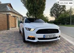 Купе Ford Mustang 2014 у Краснограді