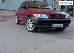 Седан Ford Escort V Рестайлинг 1994 в Киеве