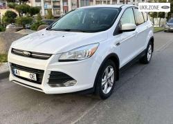 Внедорожник 5 дверей Ford Escape III 2013 в Ирпени