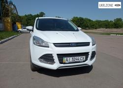 Внедорожник 5 дверей Ford Kuga II 2016 в Прилуках