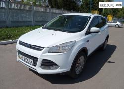 Внедорожник 5 дверей Ford Kuga II 2016 в Прилуках