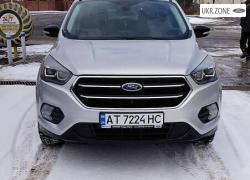 Внедорожник 5 дверей Ford Escape III Рестайлинг 2016 в Богородчанах