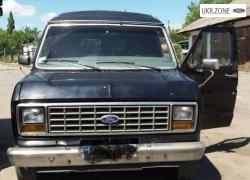 Ford Econoline 1988 у Сновську