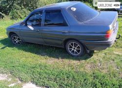 Седан Ford Orion III 1991 в Миргороде