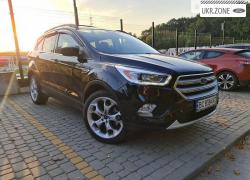 Внедорожник 5 дверей Ford Escape III Рестайлинг 2017 в Львове